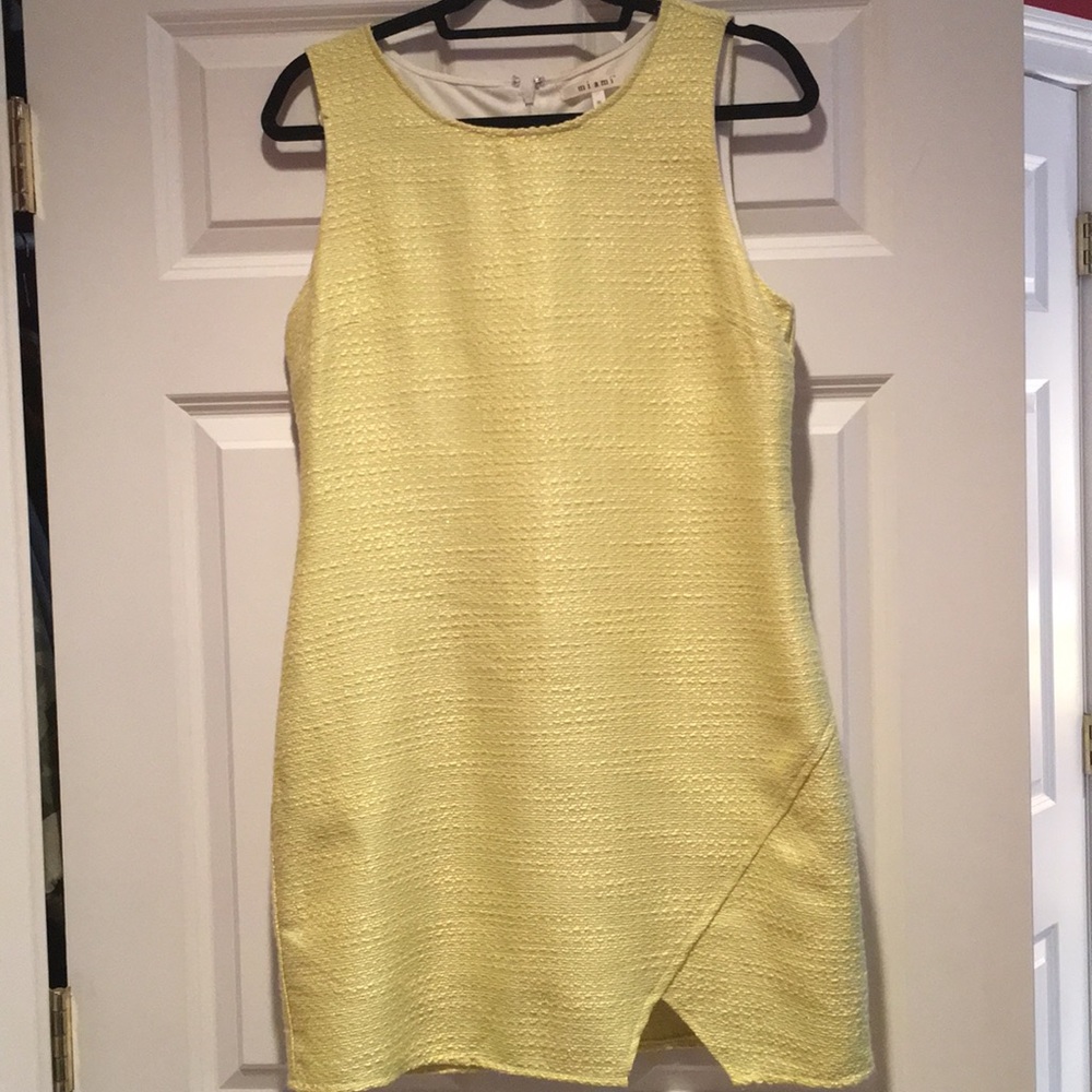 Miami - Yellow Dress
